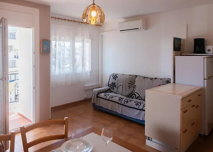 Welcs 276 Emp Con Terraza Эмпуриабрава